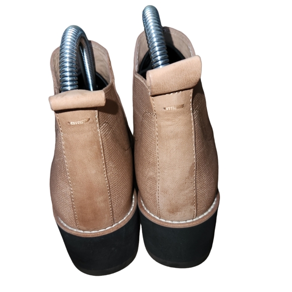 Eileen Fisher Chelsea Booties Size 6.5 - Picture 5 of 12